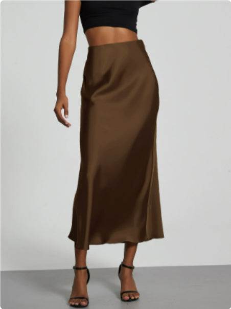 Braune Satin-Midirock mit fließendem Schnitt und hohem Bund, elegant und stilvoll. IsabellBoutique030