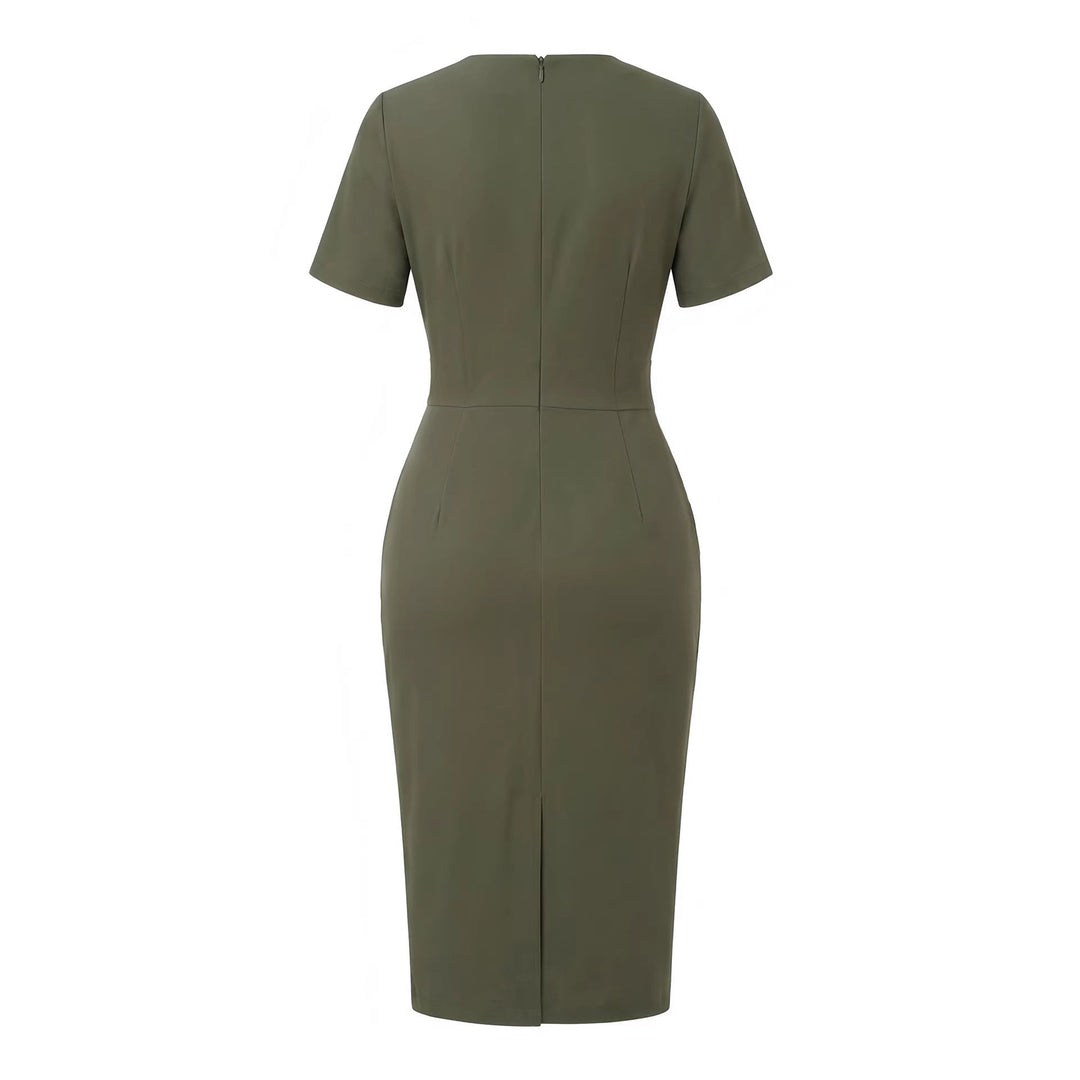 Dunkelgrünes Etuikleid mit kurzen Ärmeln, schmaler Silhouette und Schlitz hinten. IsabellBoutique030
