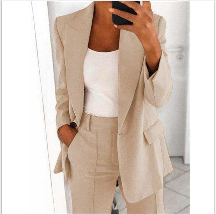 Beiger Hosenanzug für Damen mit weißem Top, figurbetont, modisch, IsabellBoutique030