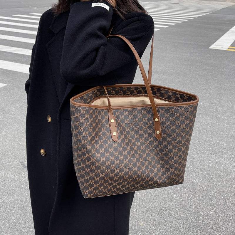 Damen Schultertasche aus hochwertigem PU-Material mit großem Fassungsvermögen und vielseitigem Design für Alltag und Reisen