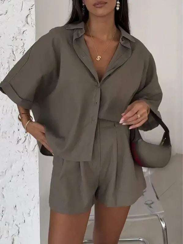 Modisches Damen-Zweiteiler-Set mit Polokragen, Halbarm-Oberteil und Shorts aus atmungsaktivem Material