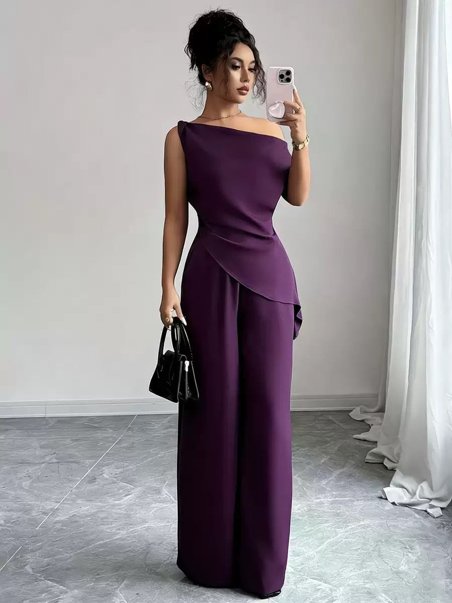 Elegantes lila Etuikleid mit asymmetrischem Ausschnitt und weitem Bein, IsabellBoutique030
