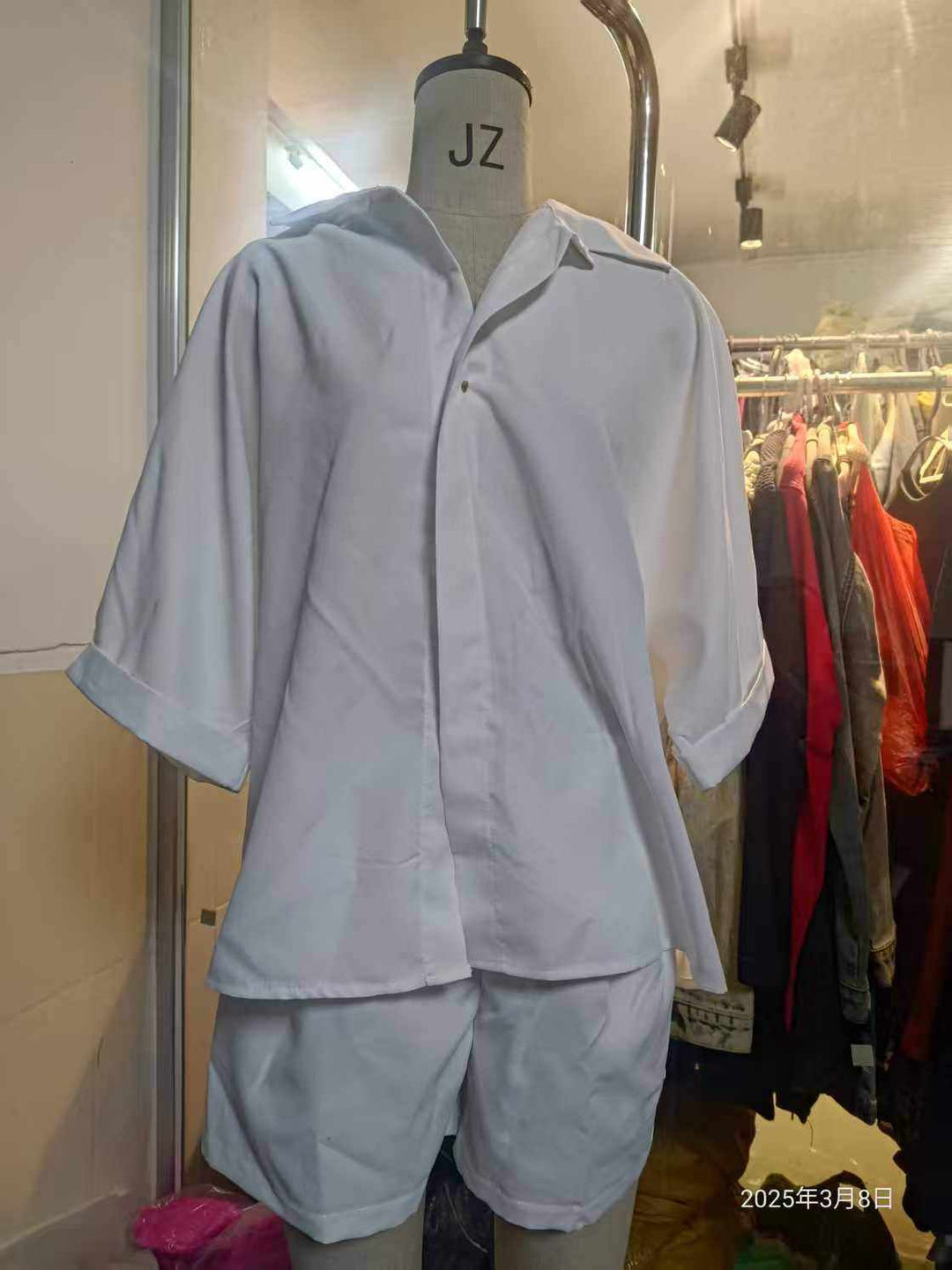 Modisches Damen-Zweiteiler-Set mit Polokragen und Shorts aus atmungsaktivem Material