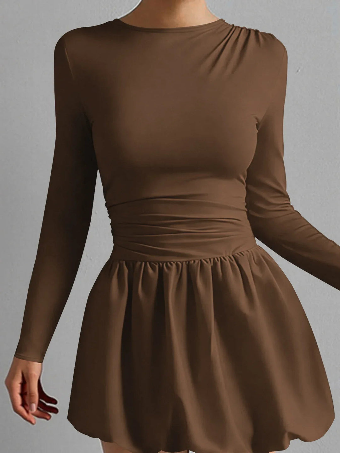 Elegantes einfarbiges Damen Skaterkleid mit figurbetonter Passform und ausgestellter Hüftpartie aus Stretch-Stoff
