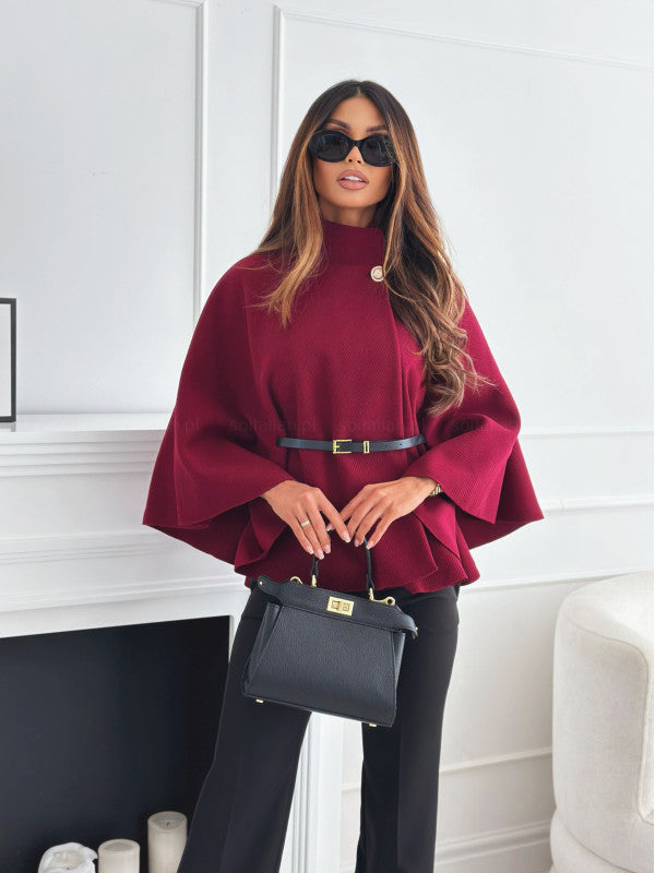 Weinrote Poncho-Jacke mit Stehkragen und Gürtel, elegante Damenmode, IsabellBoutique030